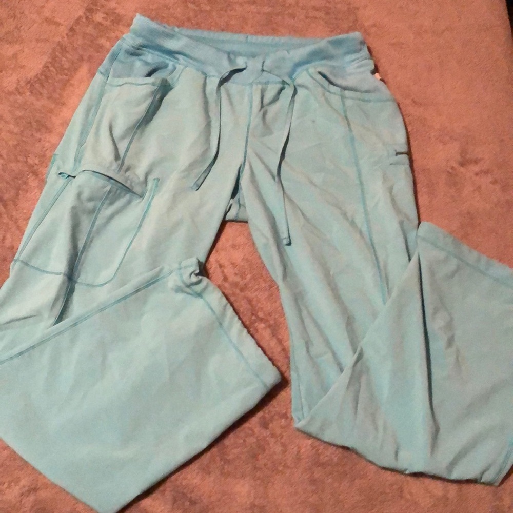 Scrubs bottoms